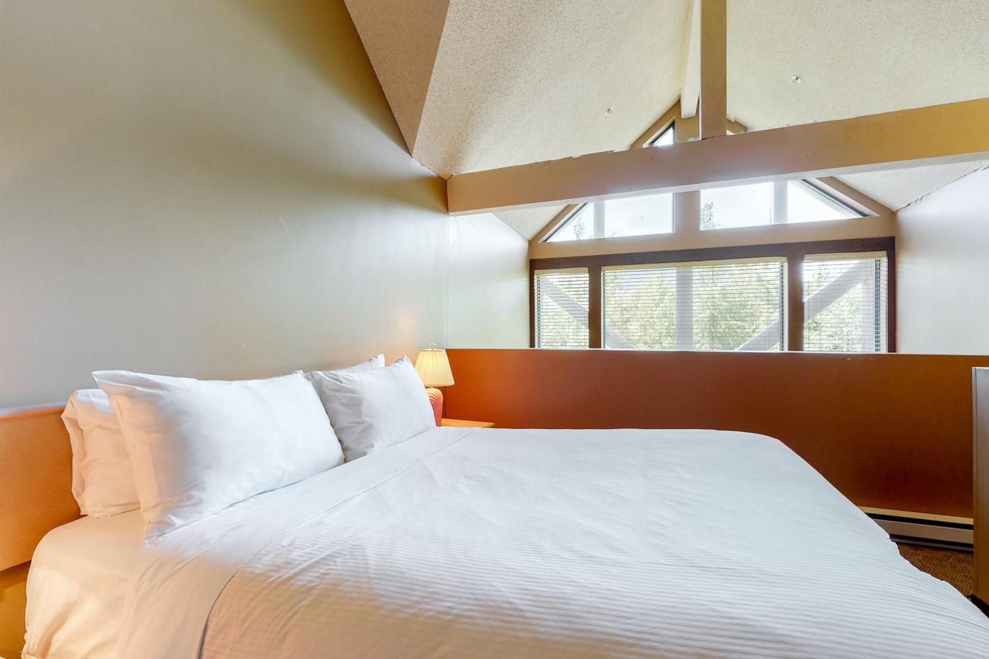 Greystone Lodge Whistler Room photo