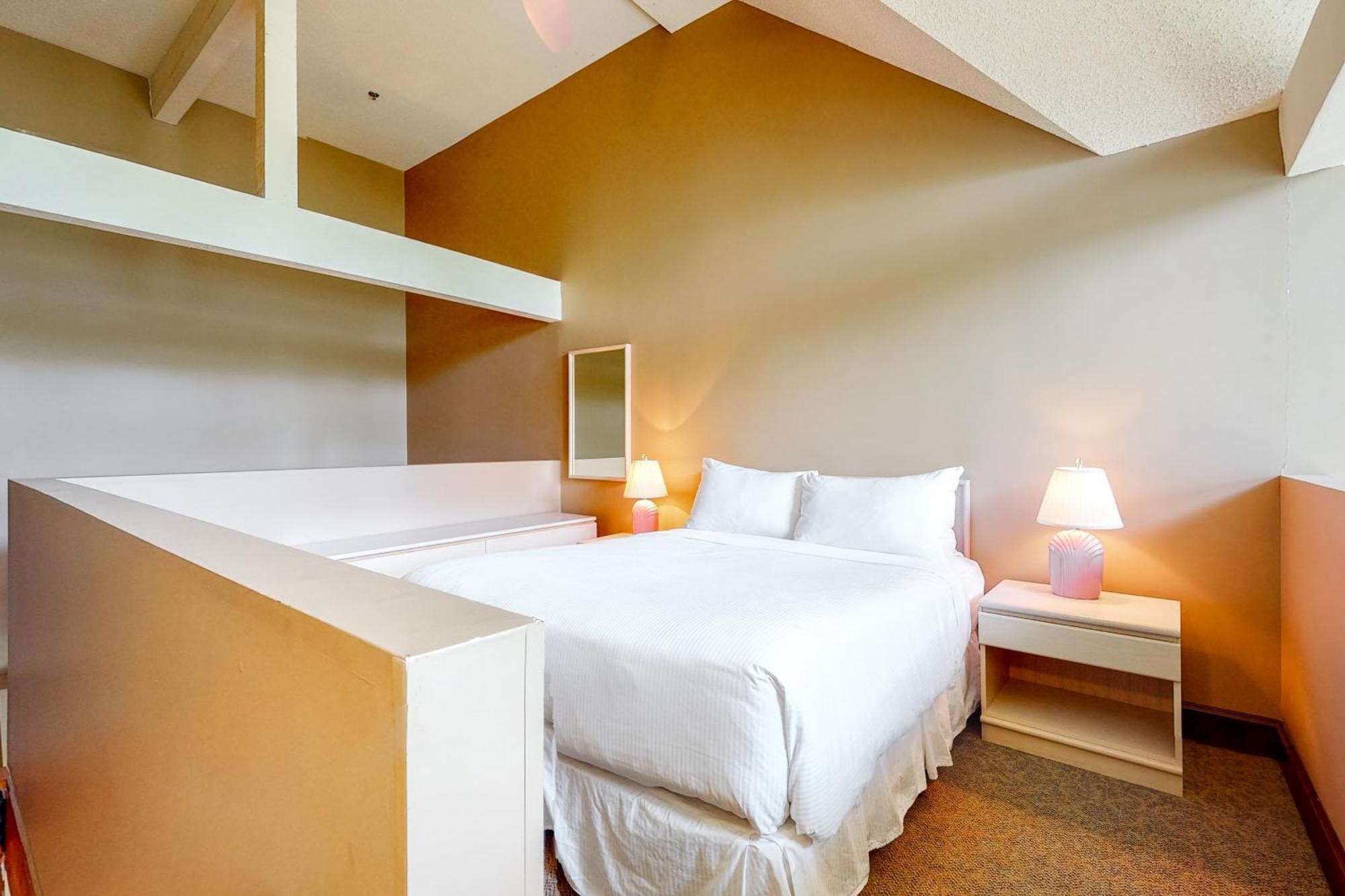 Greystone Lodge Whistler Room photo